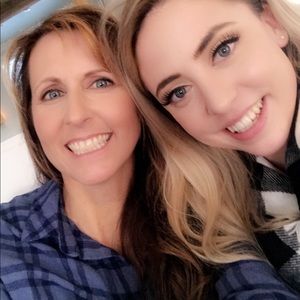 Meet your Posher, Cari